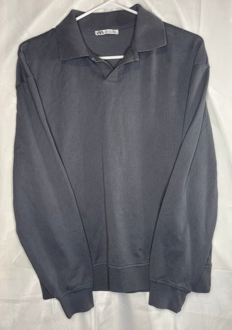 Zara Long Sleeve Gray V Neck Sweater Size Small